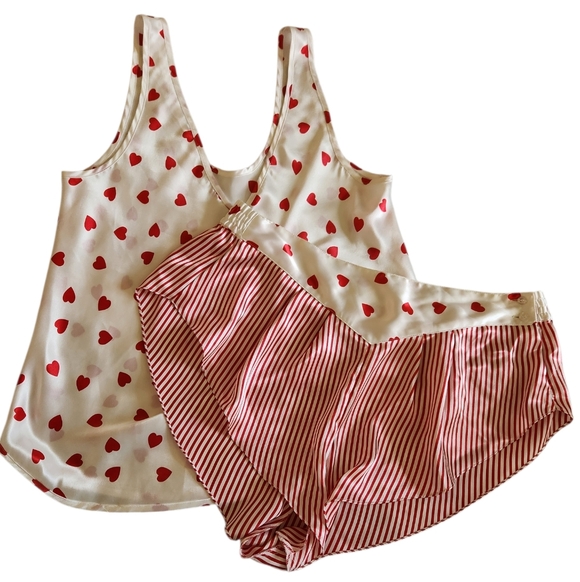 La Mouette Other - La Mouette Heart Print Satin Pajama Set Tank & Striped Shorts Size Large
